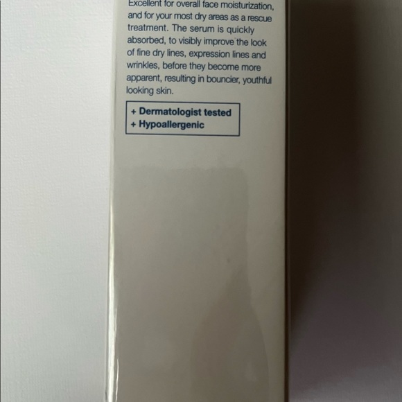 SERUM 1.5% Hyaluronic acid Avon Anew Hydrafusion - Picture 2 of 3